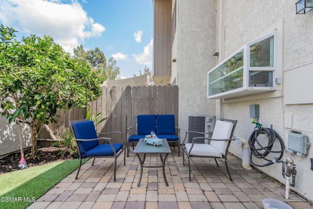 15175 Marquette Street, Moorpark CA: https://media.crmls.org/mediaz/49fdad49-19e5-49aa-987e-629189c6b4eb.jpg