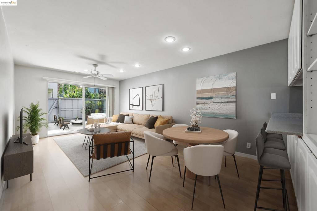 325 Kitty Hawk Rd #114