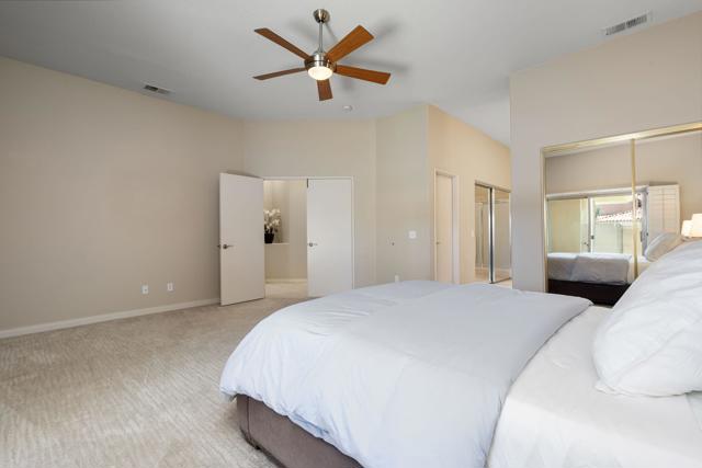 285 Kavenish Drive, Rancho Mirage CA: https://media.crmls.org/mediaz/49fe9c95-953d-41b0-9ddd-2a8b5cab3c83.jpg
