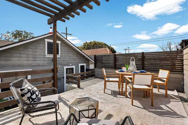 Detail Gallery Image 25 of 29 For 107 Clubhouse Ave, Venice,  CA 90291 - 2 Beds | 1 Baths