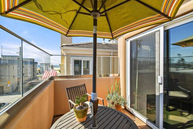 Balcony off dining room