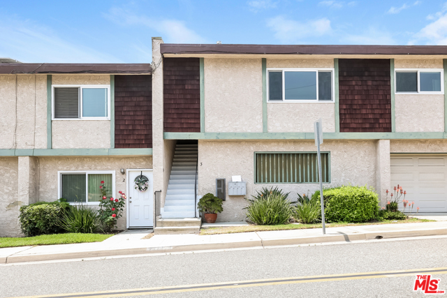 2223 Clark Lane, Redondo Beach, California 90278, 3 Bedrooms Bedrooms, ,2 BathroomsBathrooms,Residential,Sold,Clark,21764080