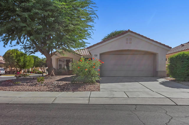 2-CAR ATTACHED GARAGE
