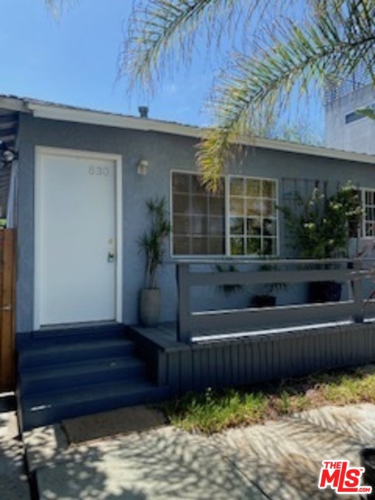 830 Brooks Avenue Los Angeles, California Ultra charming back half of a duplex, unit feels more like a private home. Home features bamboo hardwood floors, an open floor plan, a designer finished bathroom, a private outdoor space as well as a washer/dryer that is outside the unit. The unit also comes with one parking spot. Walking distance to Abbot Kinney and all the best Venice has to offer. Live the Venice lifestyle at its finest!!