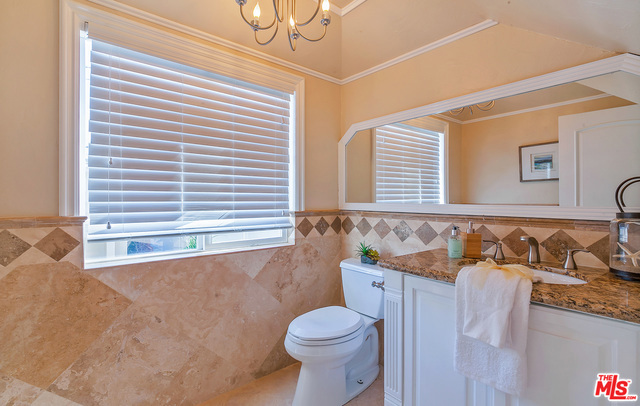 814 ESPLANADE, Redondo Beach, California 90277, 3 Bedrooms Bedrooms, ,3 BathroomsBathrooms,Residential,Sold,ESPLANADE,17205676