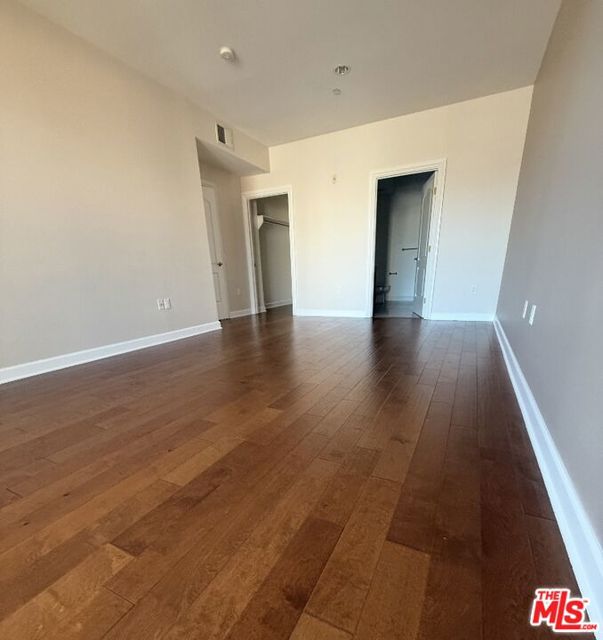 991 Arapahoe Street, Los Angeles CA: https://media.crmls.org/mediaz/4a008f84-2339-46c1-ae14-52aadc5dc5de.jpg