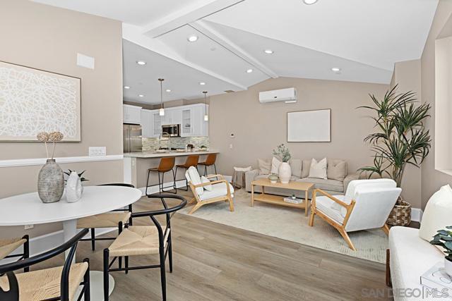 819 Kennebeck Ct, San Diego CA: https://media.crmls.org/mediaz/4a0205aa-5f1b-4e4c-9f28-afff37f60513.jpg