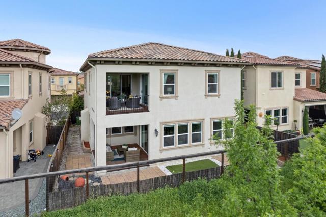 6052 Alpine Blue Drive, San Ramon CA: https://media.crmls.org/mediaz/4a0253f6-93ec-4de6-a313-11920bbbe45f.jpg