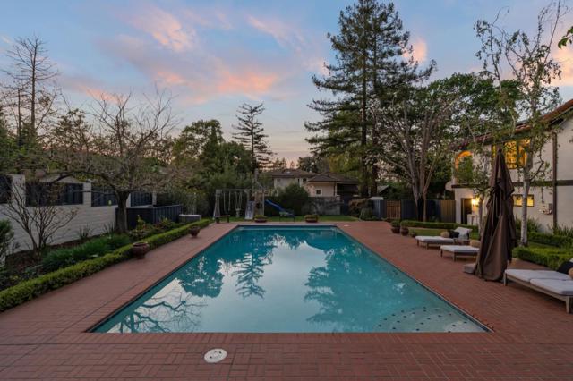 1365 Edgewood Road, Redwood City CA: https://media.crmls.org/mediaz/4a0297cb-4e89-49aa-bf11-1c89fa8c29f5.jpg