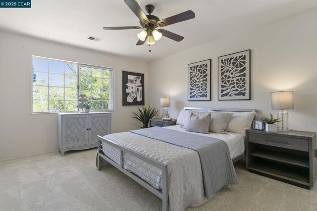 1015 Hidden Oak Ct, Concord CA: https://media.crmls.org/mediaz/4a02f8e9-6c8e-433d-b328-ca58b4930dec.jpg