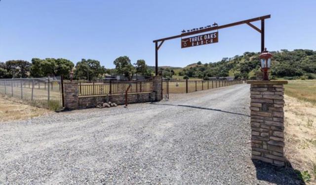 19963 Hale Avenue, Morgan Hill CA: https://media.crmls.org/mediaz/4a032c00-ce87-419e-8b25-f0f39d399cfb.jpg