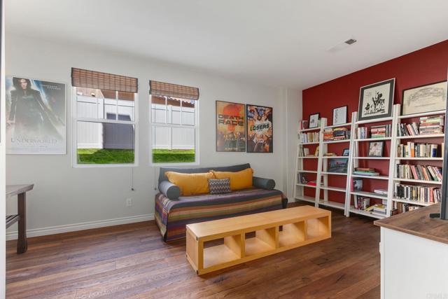 Image 18 of 74 For 1251 Holmgrove Drive