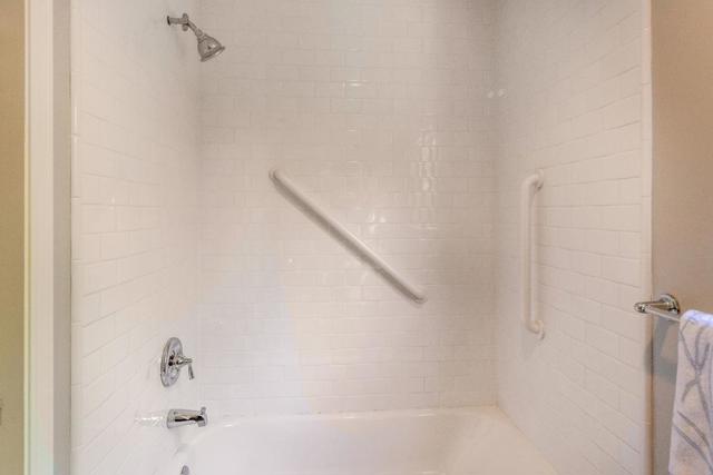 20412 CUNNINGHAM Place, Saratoga CA: https://media.crmls.org/mediaz/4a039e40-0100-4e2e-a082-e10c123c7f00.jpg