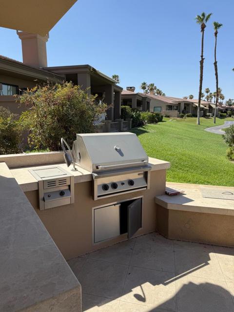 76216 Poppy Lane, Palm Desert CA: https://media.crmls.org/mediaz/4a03c1c5-eeec-4c4f-82ad-c15e791de531.jpg