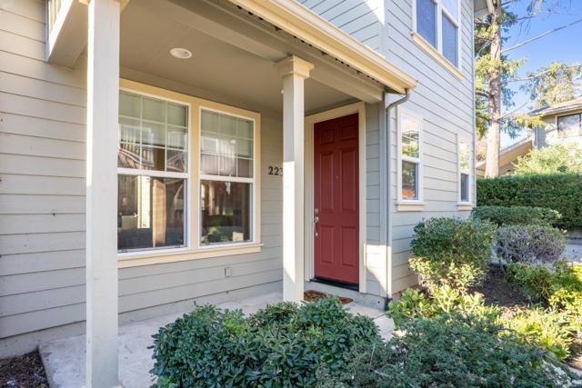 223 Button Street, Santa Cruz CA: https://media.crmls.org/mediaz/4a047c90-a202-4ee0-a305-e8b3b688853d.jpg