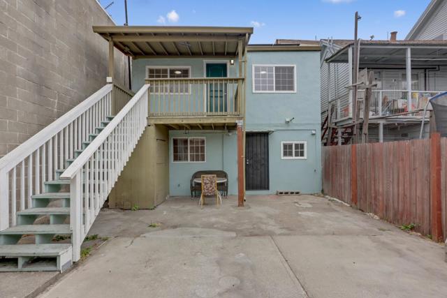 213 7th Street, Oakland CA: https://media.crmls.org/mediaz/4a047d3f-6282-4e74-9ad6-9fbfe794510c.jpg