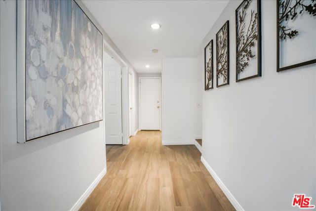 12084 London Grove Court, Moorpark CA: https://media.crmls.org/mediaz/4a04f799-1e6e-4010-8cc8-2d5593c4e4cd.jpg