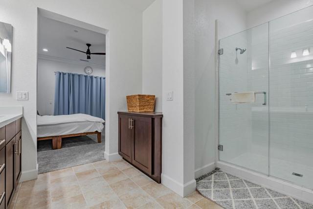 290 Waterside Place, Bethel Island CA: https://media.crmls.org/mediaz/4a062a88-2886-40b9-bc66-ba0069bea87e.jpg