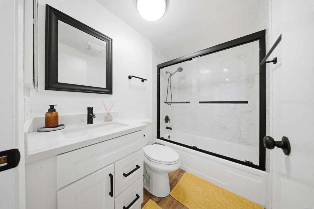 https://media.crmls.org/mediaz/4a0634c3-d8d6-47e4-bc60-07c067553d1c.jpg?preset=X-Large
