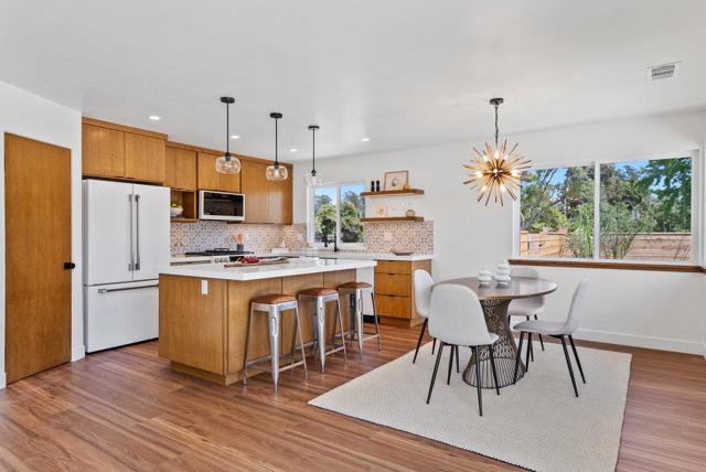 2537 Orchard Street, Soquel CA: https://media.crmls.org/mediaz/4a069661-2eb7-43f2-bab6-9a642d3e4f26.jpg