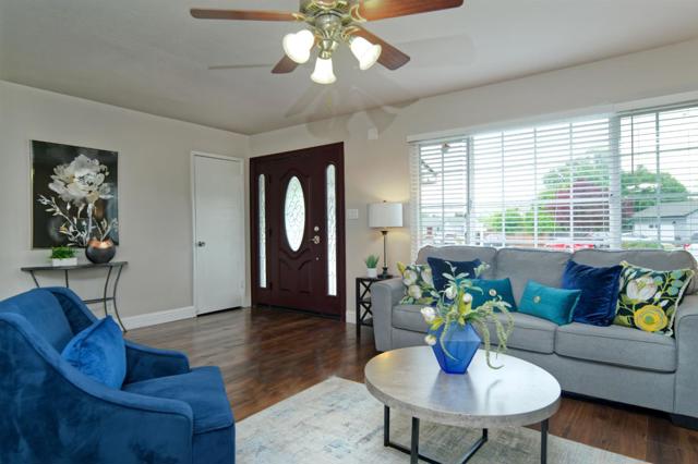 523 Bluefield Court, San Jose CA: https://media.crmls.org/mediaz/4a08682e-bf2e-4cbb-b3e8-cdef9f08deac.jpg