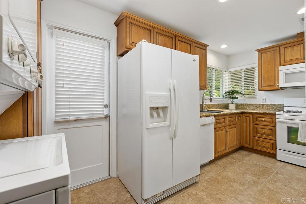 4574 Sunrise - photo 11