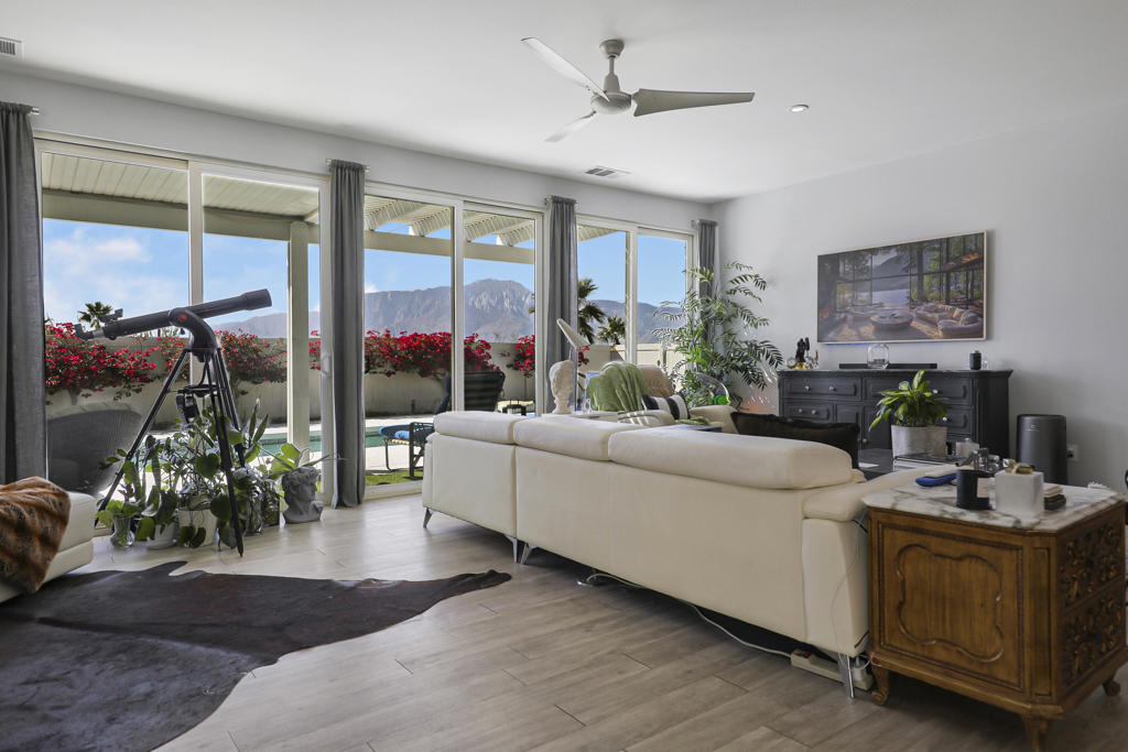 MLS #219137081PS image #1