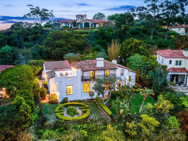 7316 Encelia Dr., La Jolla CA: https://media.crmls.org/mediaz/4a0a1a6d-5244-4ee8-803e-441f4148f7b6.jpg
