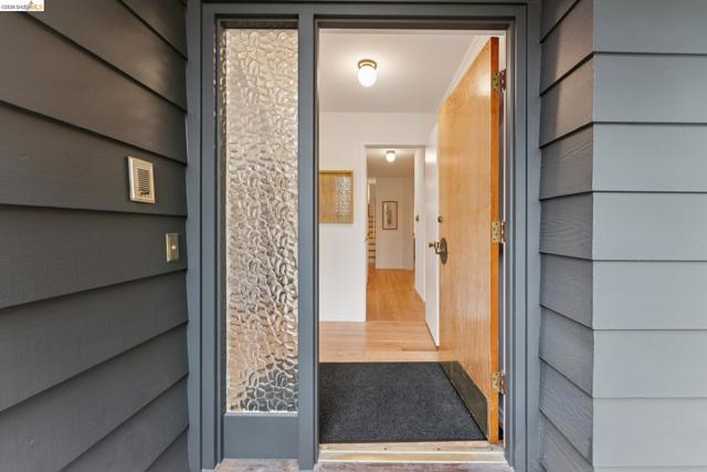 Image 2 of 39 For 7 Cavanaugh  