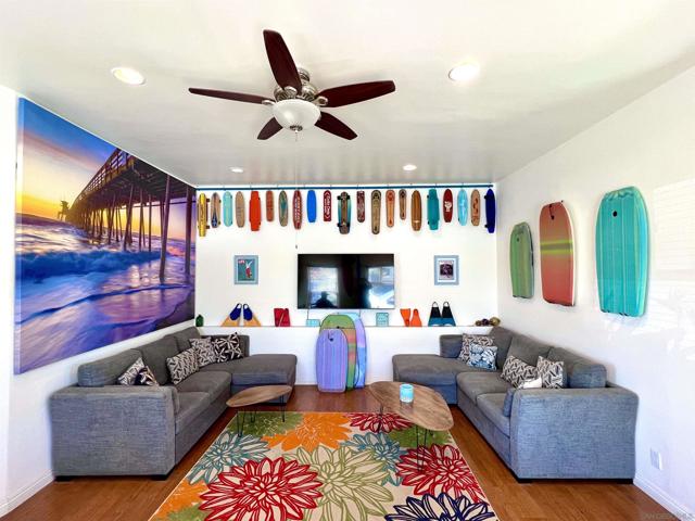 126 Elder, Imperial Beach CA: https://media.crmls.org/mediaz/4a0bbe88-bb3e-4019-af4a-3409aac4f913.jpg