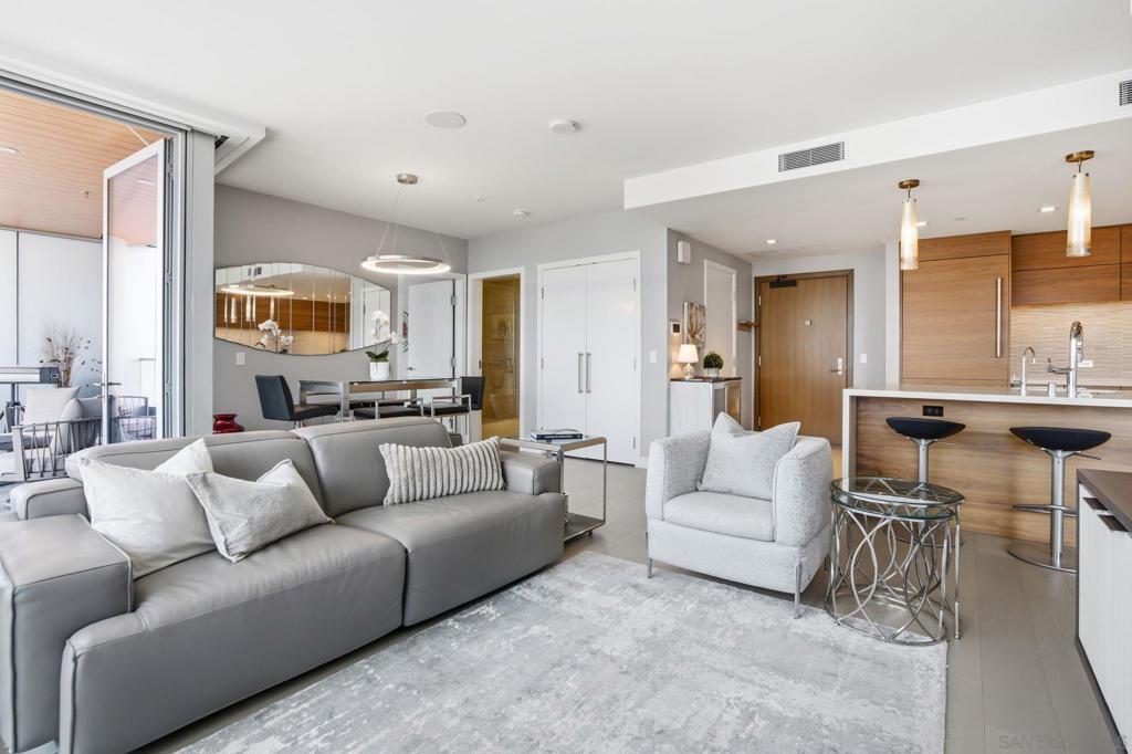 888 E Street - photo 17