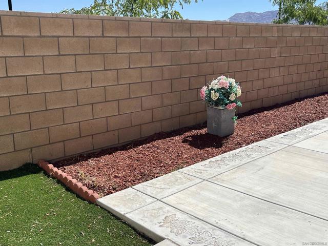 15654 Thubderbolt street, Moreno Valley CA: https://media.crmls.org/mediaz/4a0ce373-aa7e-4c51-b2ac-1f19e94c0f91.jpg