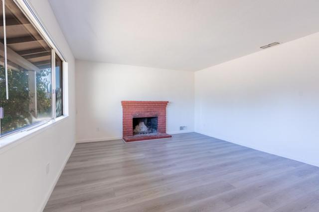 Image 9 of 34 For 3301 Folklore Way