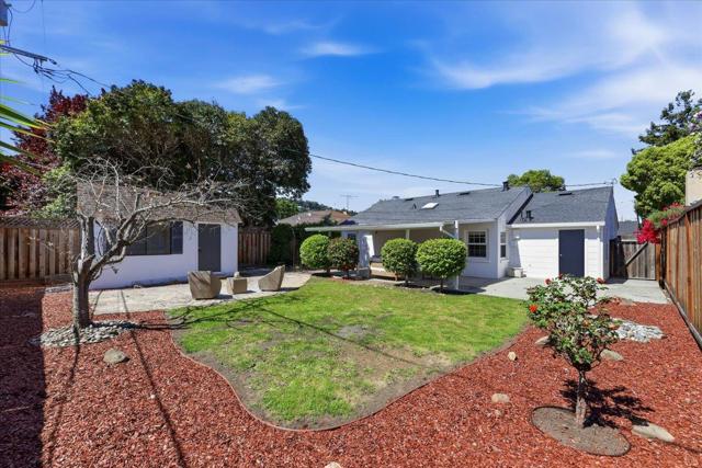 1019 Riverton Drive, San Carlos CA: https://media.crmls.org/mediaz/4a0d1ff6-c4ab-4e0b-ae9a-a77ea3d9e9ba.jpg