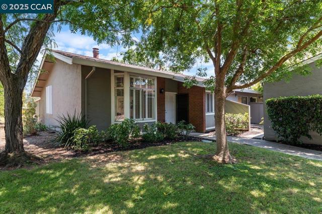 846 Royal Ann Lane, Concord CA: https://media.crmls.org/mediaz/4a0d98e3-e0fa-4440-b7dd-490e90c2852c.jpg