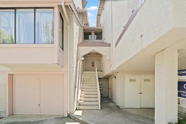 3073 Middlefield Road, Palo Alto CA: https://media.crmls.org/mediaz/4a0e468b-3d28-45ef-a2b7-deb67e668ac0.jpg