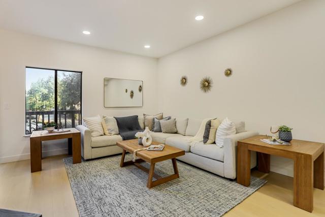 1912 Magdalena Circle, Santa Clara CA: https://media.crmls.org/mediaz/4a0e9c0b-fee0-48c7-a999-a2550f7d26bb.jpg