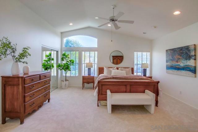 11841 Treewind Ct, San Diego CA: https://media.crmls.org/mediaz/4a0ecb0d-09b6-47fa-b6b6-3b80c9e6c212.jpg