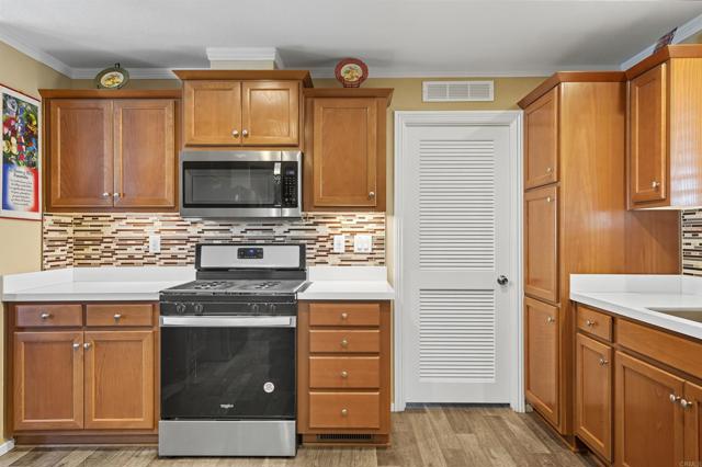 Detail Gallery Image 15 of 22 For 275 Orange Ave Spc 25,  Chula Vista,  CA 91911 - 4 Beds | 2 Baths