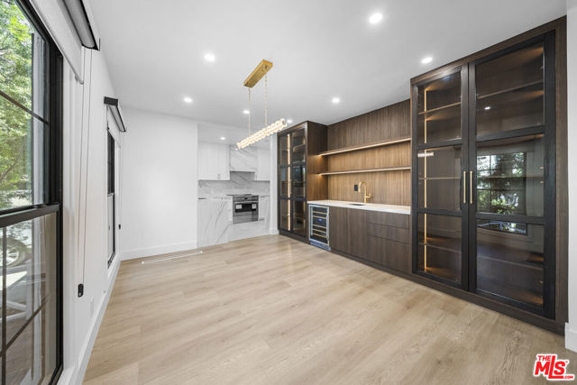 1722 N Vista Street, Los Angeles CA: https://media.crmls.org/mediaz/4a0f2f40-362a-474f-8aee-c0d2146e6ed3.jpg