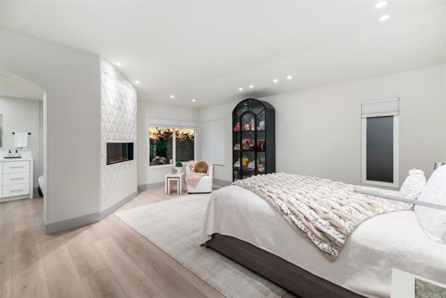 Detail Gallery Image 28 of 66 For 2955 Avendia Valera, Carlsbad,  CA 92009 - 5 Beds | 3 Baths