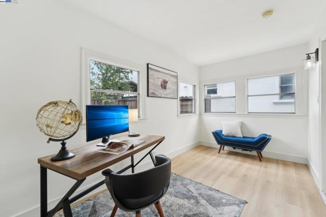 2155 42nd Ave, Oakland CA: https://media.crmls.org/mediaz/4a0fcedd-ae68-4fdb-a5b0-602dcf2d8e9f.jpg