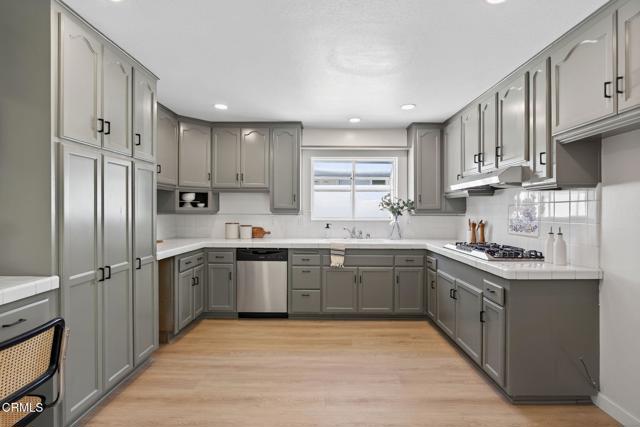 Detail Gallery Image 7 of 37 For 6324 Oriole St, Ventura,  CA 93003 - 4 Beds | 3 Baths