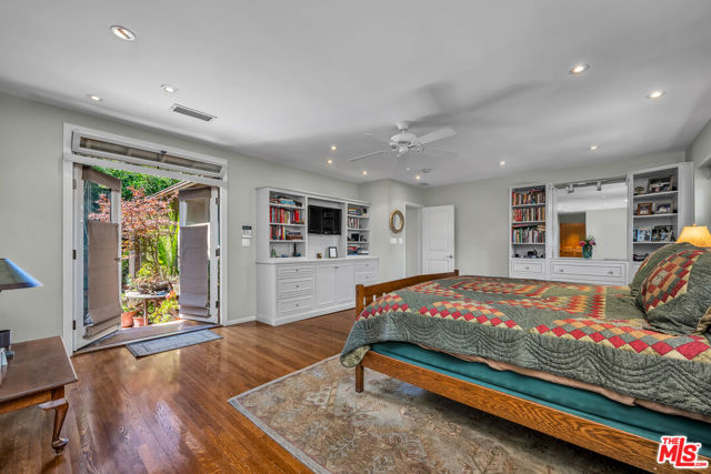 3275 Dos Palos Drive, Los Angeles CA: https://media.crmls.org/mediaz/4a10628f-5418-49cc-ac88-57453fd97674.jpg