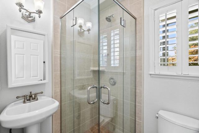 16717 Shannon Road, Los Gatos CA: https://media.crmls.org/mediaz/4a11bafc-5487-43e4-bf76-b3072cf5c182.jpg