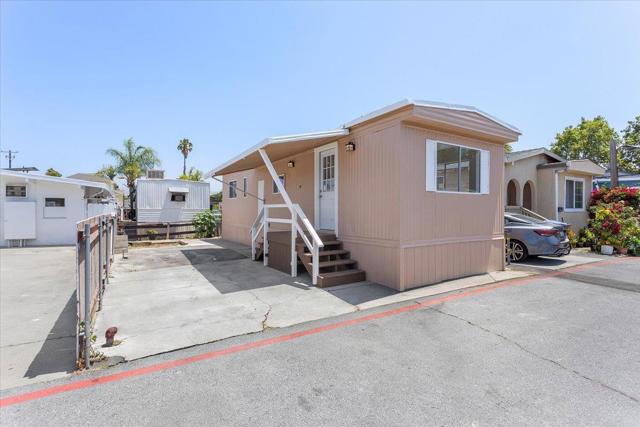 555 McLaughlin Avenue, San Jose CA: https://media.crmls.org/mediaz/4a1204b6-bf06-4426-bc37-435ad05725ac.jpg