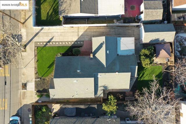 1711 D St, Antioch CA: https://media.crmls.org/mediaz/4a120709-491c-4258-9f22-6af747fb5efc.jpg