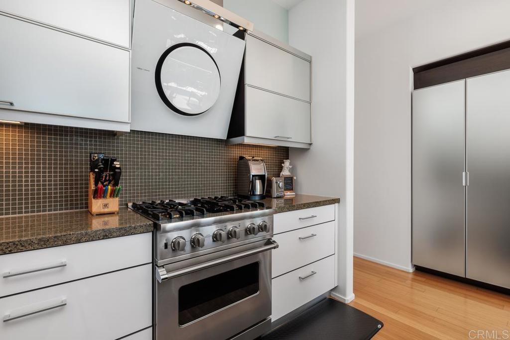 601 Stratford Ct - photo 12