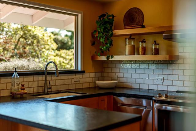 831 Calabasas Road, Watsonville CA: https://media.crmls.org/mediaz/4a12d6e6-4aa7-44d1-887c-899684aaf490.jpg