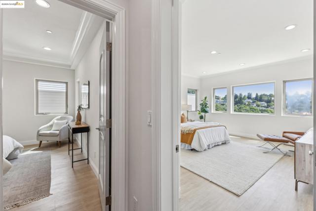 530 Gravatt Dr, Berkeley CA: https://media.crmls.org/mediaz/4a13620f-629d-43e7-bb37-a640a6e37902.jpg